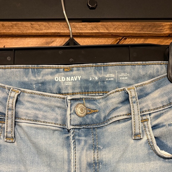 Old Navy Light Blue Extra High Rise Flare Women's Jeans Fits You 2-6 - Picture 2 of 7